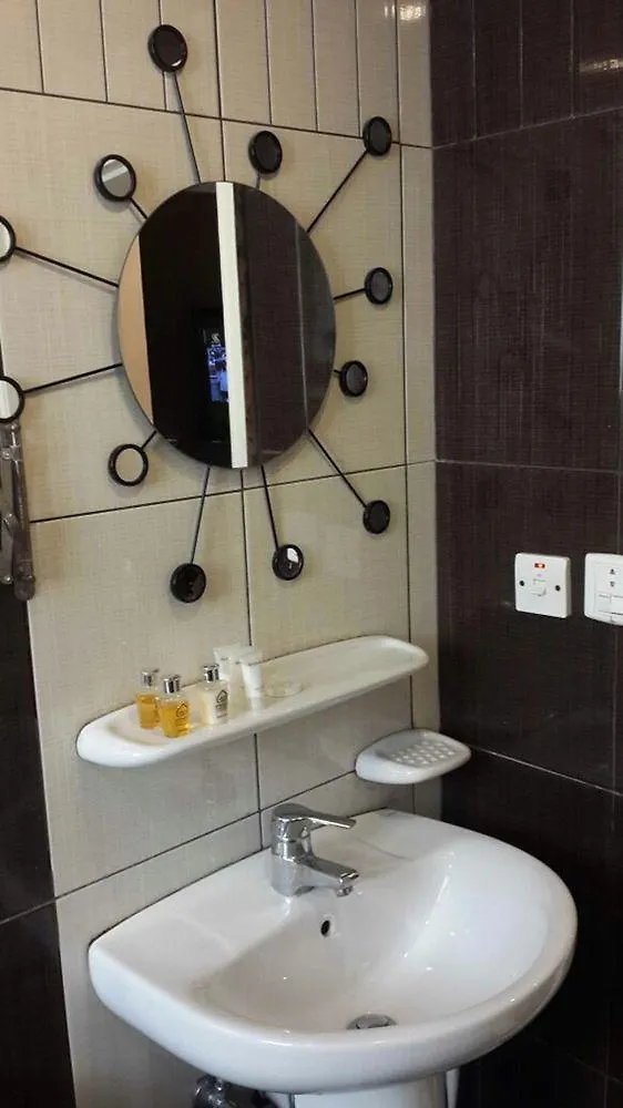 شقة فندقية جدة La Fontaine Quraish Suites