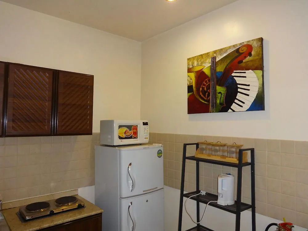 La Fontaine Quraish Suites Jeddah 3*,
